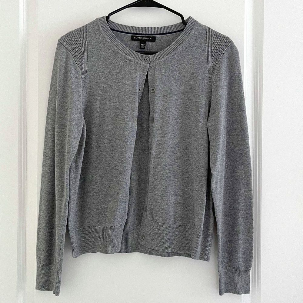 Banana Republic Gray Sweater